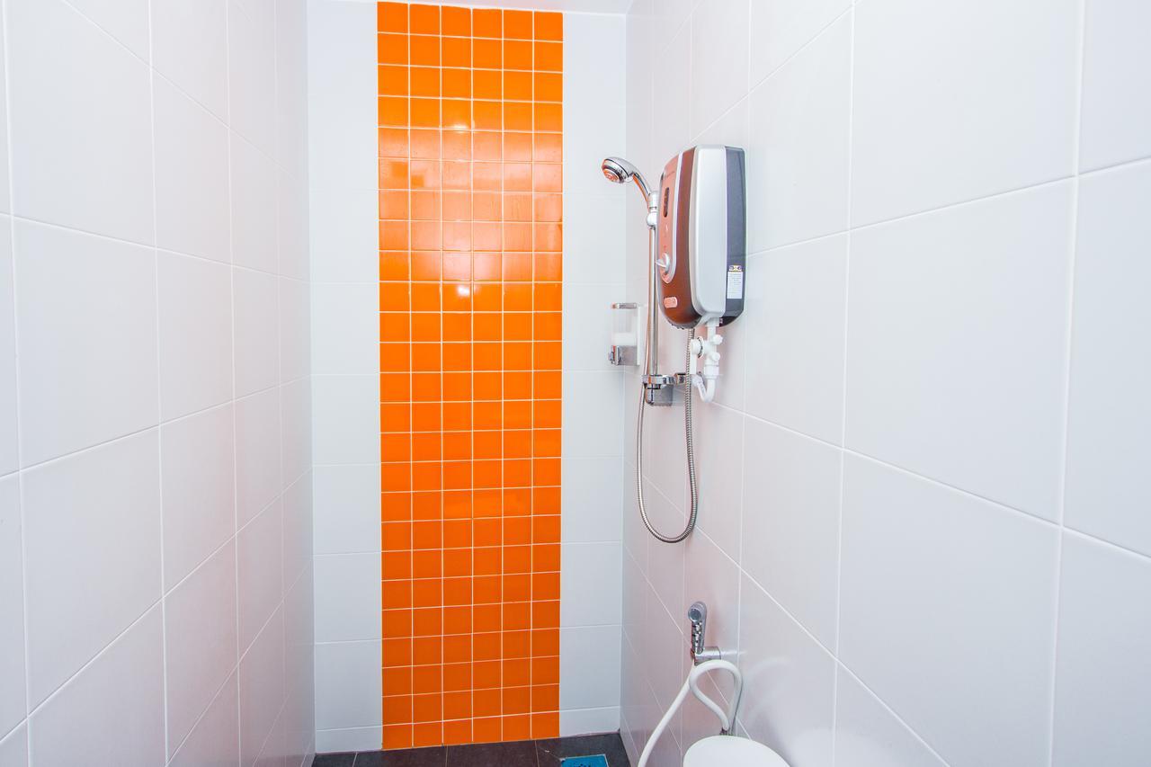 Big Orange Hotel, Jitra Dış mekan fotoğraf